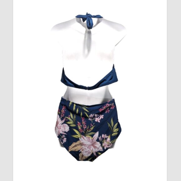NWT Cupshe Winter Floral Fantasy Wrap Front Cutout One Piece Swimsuit Large - Picture 3 of 3